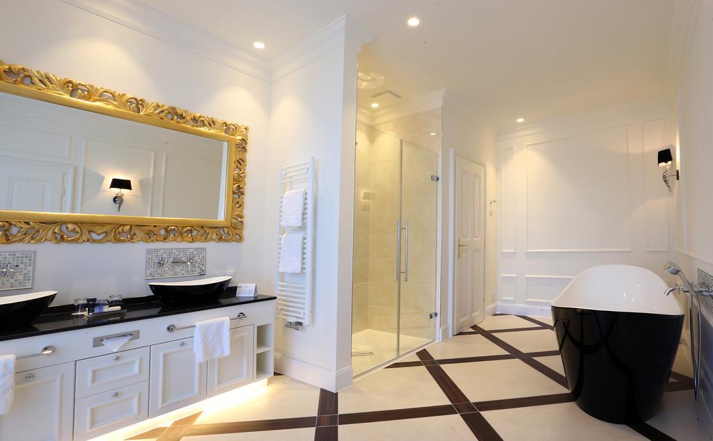 Schloss Schoenbrunn Grand Suite Apartment Vienna