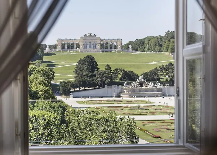 Schloss Schoenbrunn Grand Suite